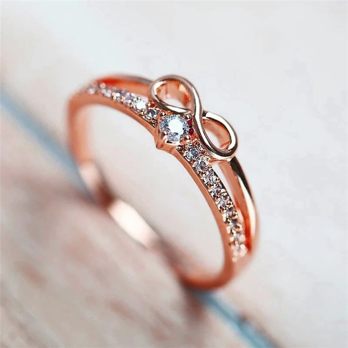 Huitan Fancy Infinity Ring for Women Modern Fashion Design Daily Wear Chic Finger Accessories Girl Gift Statement Jewelry