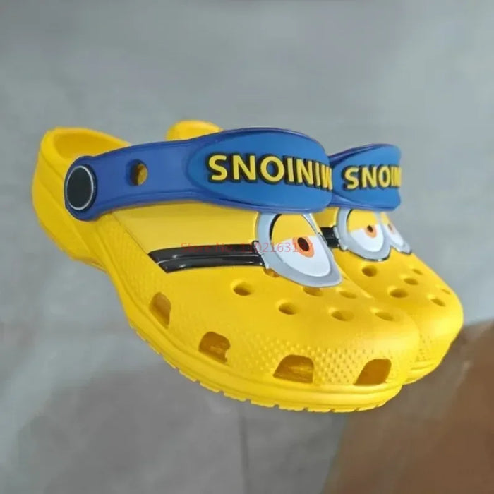 Children'S Croc Shoes Minions Boys And Girls Beach Shoes Slippers Sandals Non-Slip Breathable Wear-Resistant Toe-Toe Slippers