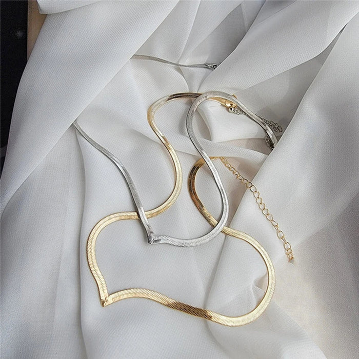 Simple Creative V-shaped Necklace For Women Flat Snake Chain Choker Fashion Blade Chains Neck Accessories Jewelry Gift