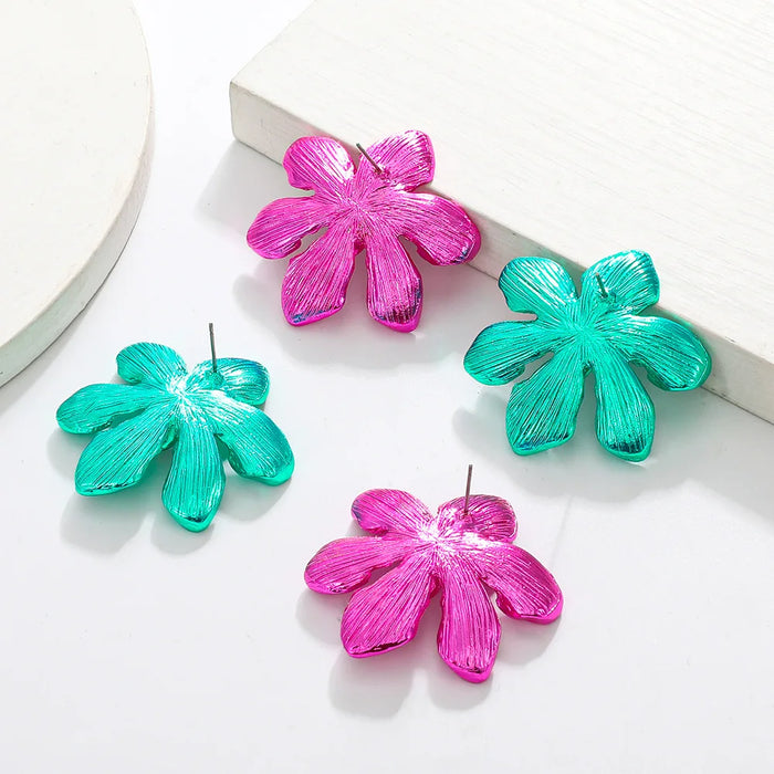 New in European and American Personality Exaggerated Alloy Flower Pink Earrings