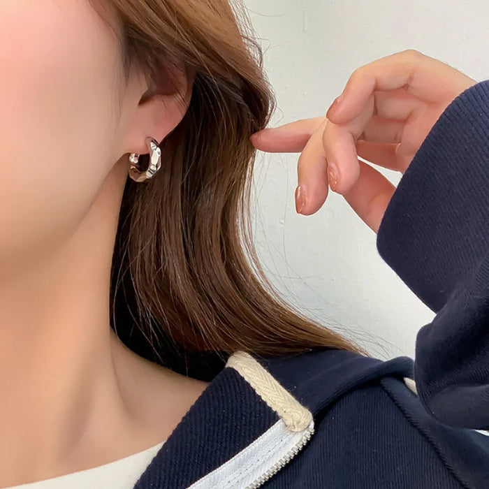 New Simple Pleated Earring Women Personality Temperament Earrings Couple Engagement Earrings Accessories