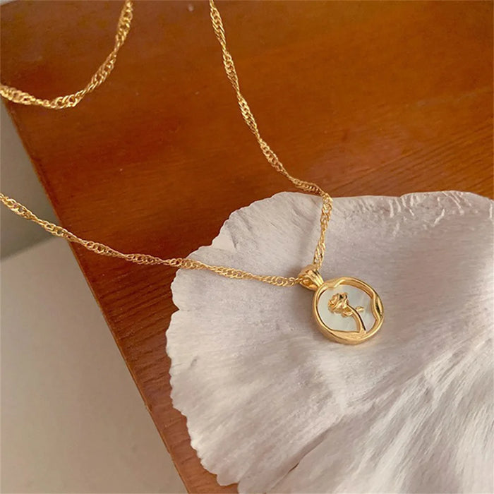 French Retro Gold Color Rose Necklace Fashion Metal Circle Pendant Clavicle Chain Necklace For Women Elegant Jewelry