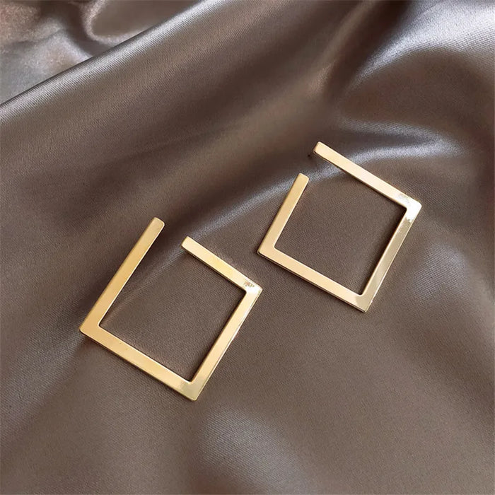 Retro Minimalist Square Earrings Irregular Stud Earrings New Exaggerated Cold Wind Fashion Earring for Women Opening Accessories