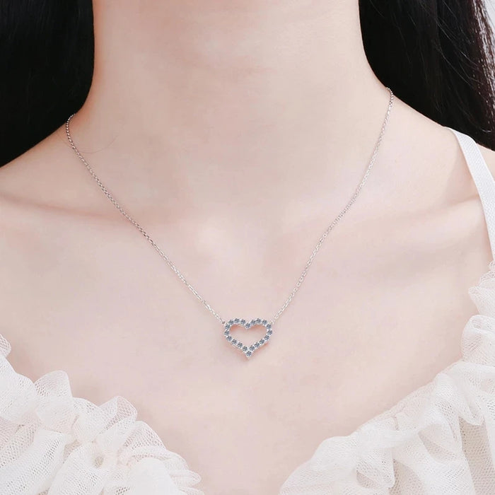 Korean Fashion Necklace for Women Heart Shaped Zircon Necklace Pendant Temperament Clavicle Chain Birthday Party Jewelry Gift